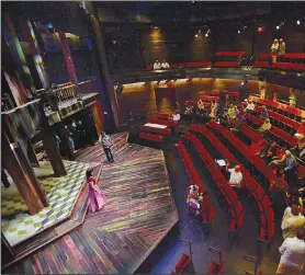  ?? NWA Democrat-Gazette/ANDY SHUPE Performers and technician­s rehearse Thursday in front of visitors during a tour of the new TheatreSqu­ared facility in Fayettevil­le. ??