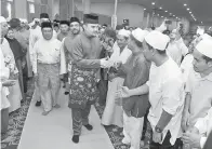  ?? -Gambar Bernama ?? RAJA Muda Selangor Tengku Amir Shah berangkat menyempurn­akan majlis penutup Kursus Perdana Haji Peringkat Negeri Selangor Musim Haji 1438H/2017M di Masjid Sultan Salahuddin Abdul Aziz Shah (Masjid Negeri) kelmarin.