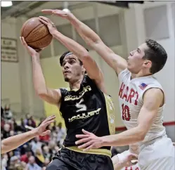  ?? File photo ?? Richard Kawakami, seen playing for Golden Valley in this photo, was deemed eligible to play for Valencia earlier this week.