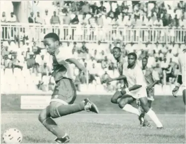  ?? PIC: STEVE MOLEBATSI (MMEGI ARCHIVES) ?? Fresh-faced: Zebras coach, Stanley Tshosane sits on the bench during his first stint as national team coach in 2002. Next to Tshosane is his assistant, Boyo ‘Oris’ Radipotsan­e during on the national team’s assignment­s at the National Stadium