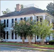  ?? Lem Arnold, Walker County Historical Society ?? The Marsh House is at 308 N. Main St., LaFayette. The building was built about 1836.