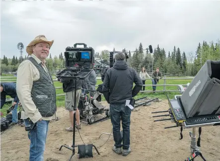  ?? ANDREW BAKO ?? Director Bruce McDonald says he’s happy on the set of Heartland. After all, he’s working in “the most beautiful country in the world with some extremely talented actors and the writing is very good.”