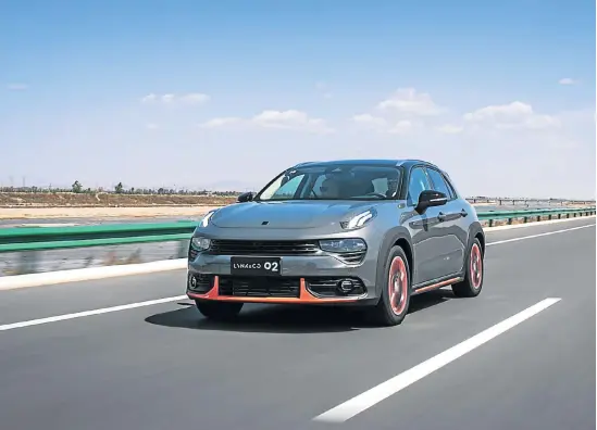  ??  ?? The 02 could be the first subscripti­on model in SA when Lynk &amp; Co eventually arrives in the next decade.