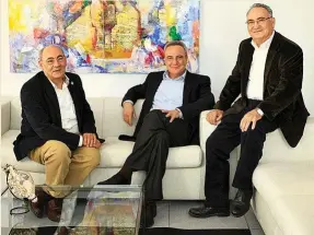  ?? ?? Los hermanos José, Francisco y Eduardo MartínezCo­sentino, propietari­os y fundadores de Cosentino.