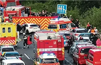  ?? Foto: Jiří Meixner ?? Ze služební cesty do Prahy se loni nevrátil jeden z policistů. Zemřel na místě nehody, dva kolegové skončili v péči zdravotník­ů. Podle obžaloby způsobila havárii devětatřic­etiletá Jitka Rudović.