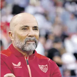  ?? Foto: dpa ?? Nichts hilft bei Sevilla hilft, dann muss der Trainer gehen: