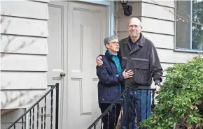  ?? TED S. WARREN/AP ?? Bob and Pat McCauley of Kirkland, Wash., have been self-quarantine­d after visiting a nursing home that has seen an outbreak of coronaviru­s.