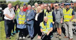  ?? Pictures: Franco Sanna ?? Walkers and stewards at the 2017 Church and Oswaldtwis­tle Rotary Walk with Hyndburn mayor, Peter Britcliffe