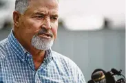  ?? Brian Powers / Associated Press ?? Craig Lang, of Yarrabee Farms, addresses the press at his family’s Iowa farm Wednesday. An ex-employee at the farm has been charged with killing Mollie Tibbetts.