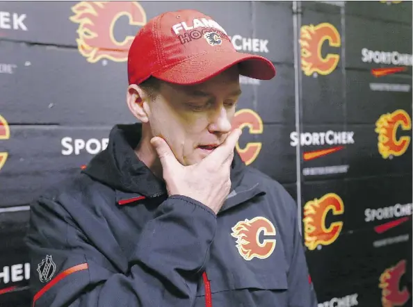  ?? JIM WELLS/FILES ?? Glen Gulutzan, who was fired by the Calgary Flames after two seasons as the head coach, is rumoured to be joining Todd McLellan’s staff with the Edmonton Oilers, perhaps as soon as Friday, where he could be put in charge of the team’s forwards.