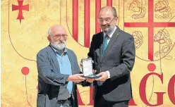  ?? ?? Celebració­n del Día de Aragón en Teruel con la entrega de la Medalla al Mérito Profesiona­l al turolense Jesús Puerto Almazán.