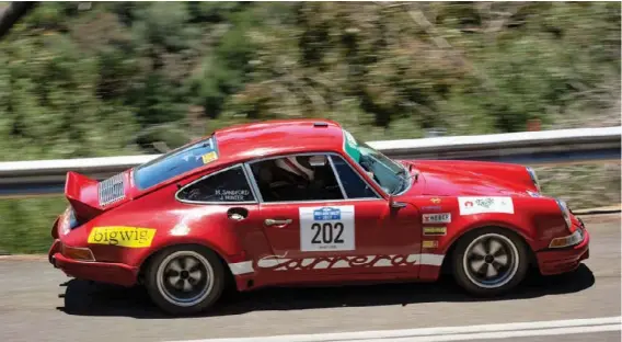  ??  ?? Above and below left: Having fun in the 911! Mark Sandford at the wheel in the Adelaide Motorsport Festival Adelaide Hills Rally