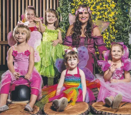  ?? Picture: JERAD WILLIAMS ?? A magic time for the holidays: Ani the Fairy with (back) Marley Grant, 5, Azaria Mayhew, 4, and (front) Mahalia Lindsay, 4, Edie Critchell, 3, and Amalia Maurer, 5.