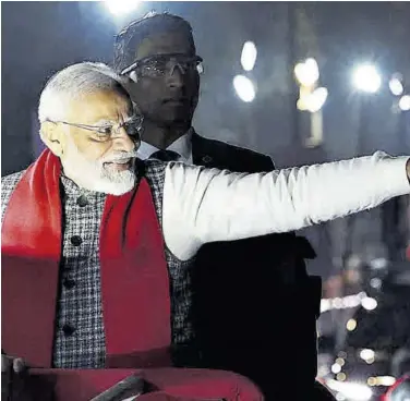  ?? EFE ?? El primer ministro indio, Narendra Modi, durante una gira en Jaipur, Rajastán, ayer.