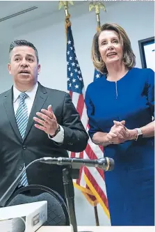  ?? FOTO: J SCOTT APPLEWHITE / AGENCIA AP ?? El jefe de campaña demócrata, Ben Ray Lujan, y la jefa de la bancada demócrata en la Cámara Baja, Nancy Pelosi.