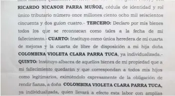  ??  ?? ► En el cuarto punto del mismo documento, Parra nombra a su hija Colombina como única heredera de más de la mitad de sus bienes.