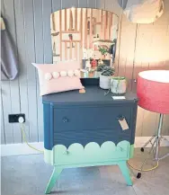 ??  ?? 1960s chest of drawers with mirror upcycled with scalloped detailing