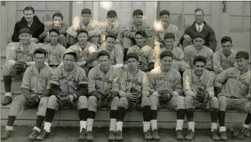  ?? COURTESY OF MARIN HISTORY MUSEUM ?? Samuel Blake Chapman, second row and first on the left, who would go on to play for the Philadelph­ia Athletics, was a standout player at Tamalpais High School.