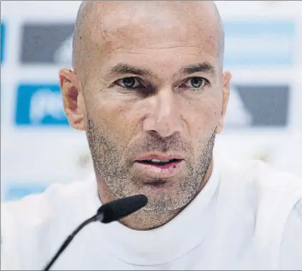  ?? FOTO: EFE ?? Zidane se mostró enfadado en la sala de prensa de Valdebebas por la sanción de cinco partidos a Cristiano Ronaldo