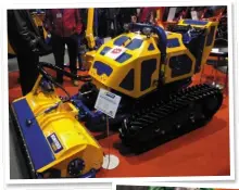  ??  ?? Right: Abbey Machinery’s new Tri-App unit, as well as a new 2,750 gallon tanker, garnered plenty of attention. The Tri-App combines three functions of a trailing shoe, dribble bar and trailing boot applicator into one 7.5m attachment. Abbey’s Anthony...