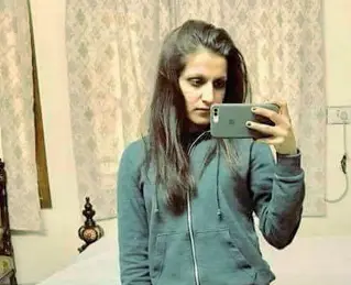  ??  ?? Il precedente Sana Cheema, la ragazza pakistana residente a Brescia e uccisa nel villaggio nativo