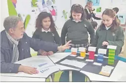  ?? ?? Estudiante­s de 4º de Primaria han estrenado las instalacio­nes.