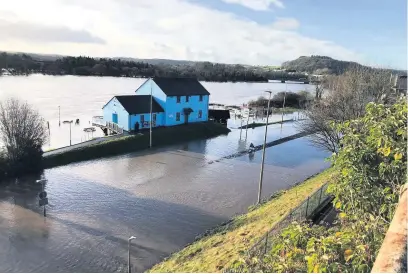  ?? Picture: Robert Harries ?? An all-too-familiar sight in Carmarthen.