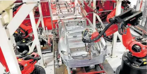  ?? // REUTERS ?? Fábrica de coches Tesla en California (Estados Unidos