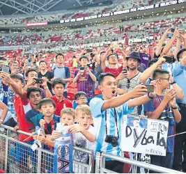  ?? R. néspolo ?? La selección argentina, atracción en la remota Singapur