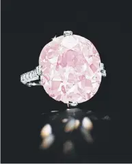  ?? con el diamante rosa perteneció a la estadounid­ense Huguette Clark. ?? EL ANILLO