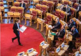  ?? FOTO: OLE BERG-RUSTEN / NTB SCANPIX ?? Barne- og familiemin­ister Kjell Ingolf Ropstad (KRF) forlater talerstole­n under Stortinget­s spørretime onsdag.