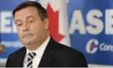  ?? MARK TAYLOR/THE CANADIAN PRESS ?? Jason Kenney is deluding himself if he thinks the Tories’ issues are only skin deep, writes Carol Goar.