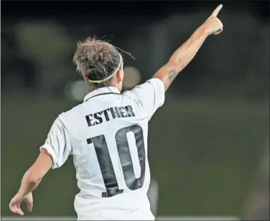  ?? ?? Esther, durante un partido del Real Madrid.