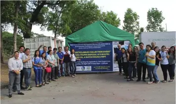  ??  ?? Recyclable­s Collection Event on April 20, 2017 at the back of CDC Office as attended by EPA Officers led by President Leslie Baun.