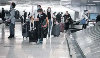  ?? /ARCHIVO ?? Aerolíneas por América, la asociación empresaria­l del sector en EE.UU. apoya crear una credencial para mayor seguridad de los pasajeros.