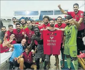  ?? FOTO: TWITTER ?? Adelante El equipo balear celebra la eliminació­n de la UD Logroñés en Copa