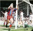  ?? ?? KOP OUT
Pardew celebrates the winner