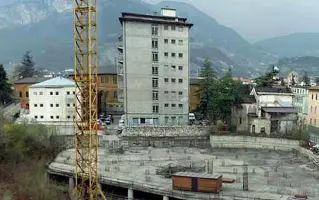  ??  ?? Via S. Giovanni Bosco La zona dove sorgerà il nuovo polo degli uffici tecnici