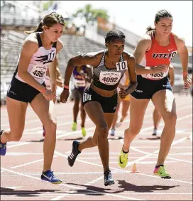  ?? PHOTOS BY JAY JANNER / AMERICAN-STATESMAN ?? Nicole Wadden of Nevada (left), Erica Bougard of Chula Vista Elite and Lucia Mokrasova of UTEP compete in 800-meter portion of the heptathlon. Bougard won her second Relays heptathlon to go with her 2013 crown.