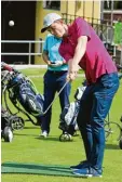  ?? Foto: Kolbert ?? FCA Neuzugang Michael Gregoritsc­h zeigte, dass er auch das Spiel mit dem Golfball beherrscht.