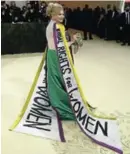  ?? PICTURE: REUTERS ?? Votes for Women: US Representa­tive Carolyn Maloney’s suffragett­e gown.