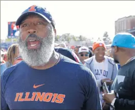  ?? JOE ROBBINS, TNS ?? The University of Illinois announced Sunday that it has cut ties with Lovie Smith.