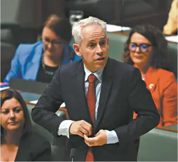  ?? AAP Image / Lukas Coch ?? Immigratio­n Minister Andrew Giles.