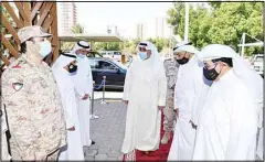  ?? KUNA photo ?? Defense Minister Sheikh Hamad Jaber Al-Ali Al-Sabah upon his arrival to the engineerin­g of military installati­ons.