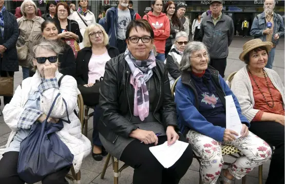  ?? FOTO: LEHTIKUVA/JUSSI NUKARI ?? Tiina Tuomela, ordförande för Kristdemok­raternas organisati­on KD-kvinnor, säger att en äldreombud­sman är helt nödvändig när de äldre finländarn­a blir allt fler och lever allt längre.