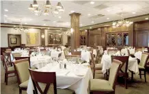  ??  ?? Ruth’s Chris Steakhouse, uno de los denominado­s “fine dining”.