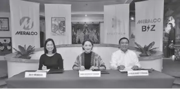  ?? ?? FROM left, Meralco Head of Biz Partners Group Joy P. Mendoza; OB Montessori Center President and CEO Sara Soliven de Guzman; and Spectrum Chief Operations Officer Patrick Henry T. Panlilio signed the deal for a 99-kwp solar rooftop project in OB Montessori’s Fairview Campus.