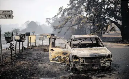  ?? BILD: SN/APA/AFP/SAEED KHAN ?? Die Brände hinterließ­en eine Spur der Verwüstung, wie hier in Quaama in New South Wales.