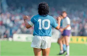  ??  ?? Iconic No.10… Diego Maradona