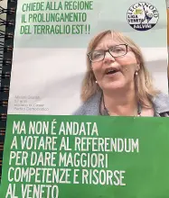  ??  ?? L’accusa Il volantino diffuso a Casier dalla Lega